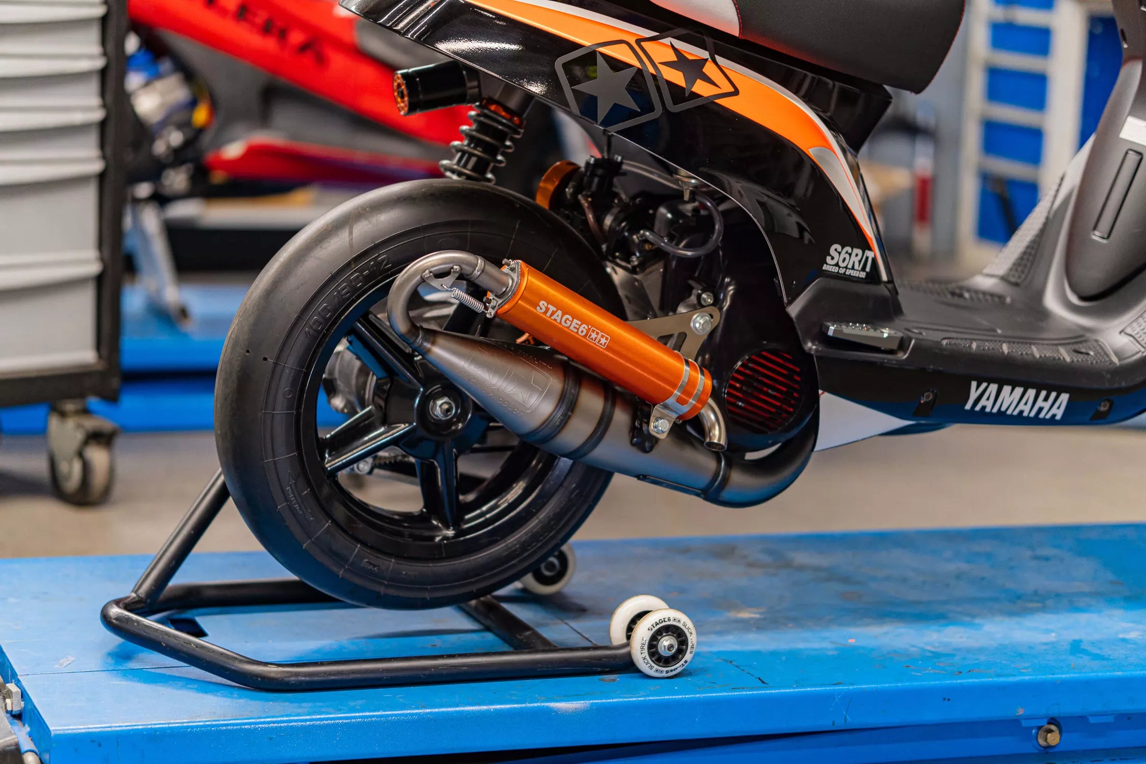 Stage6 Avgassystem "Pro Replica MK2" (Orange) - Minarelli vertikal